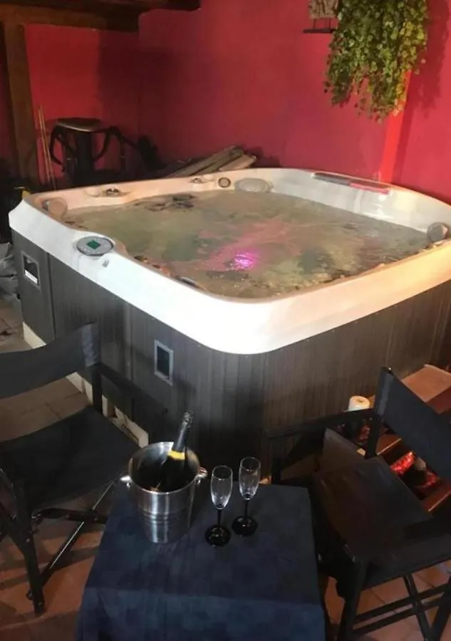 Feriehus Casa Vacanze Villa Giada Jacuzzi Ragusa Italien